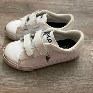 - Polo Ralph Lauren sneaker